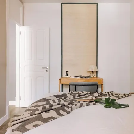 Ango - 1 Bedroom In Avenidas Novas 리스본